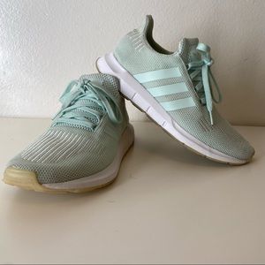 Adidas (Swift Run Sneakers)